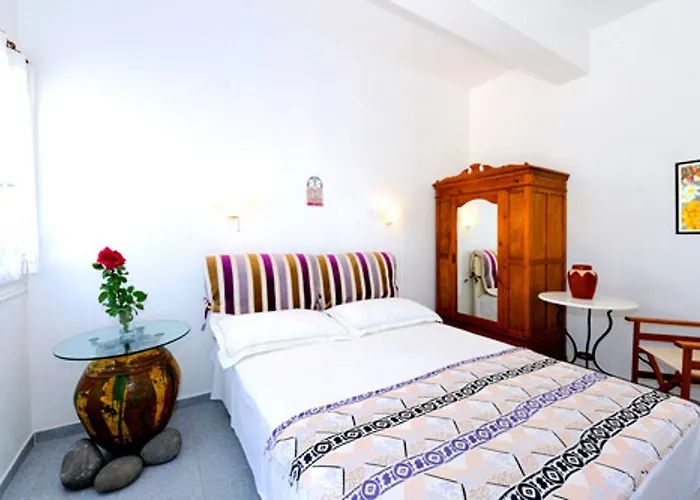 Anemoessa And 阿波罗尼亚